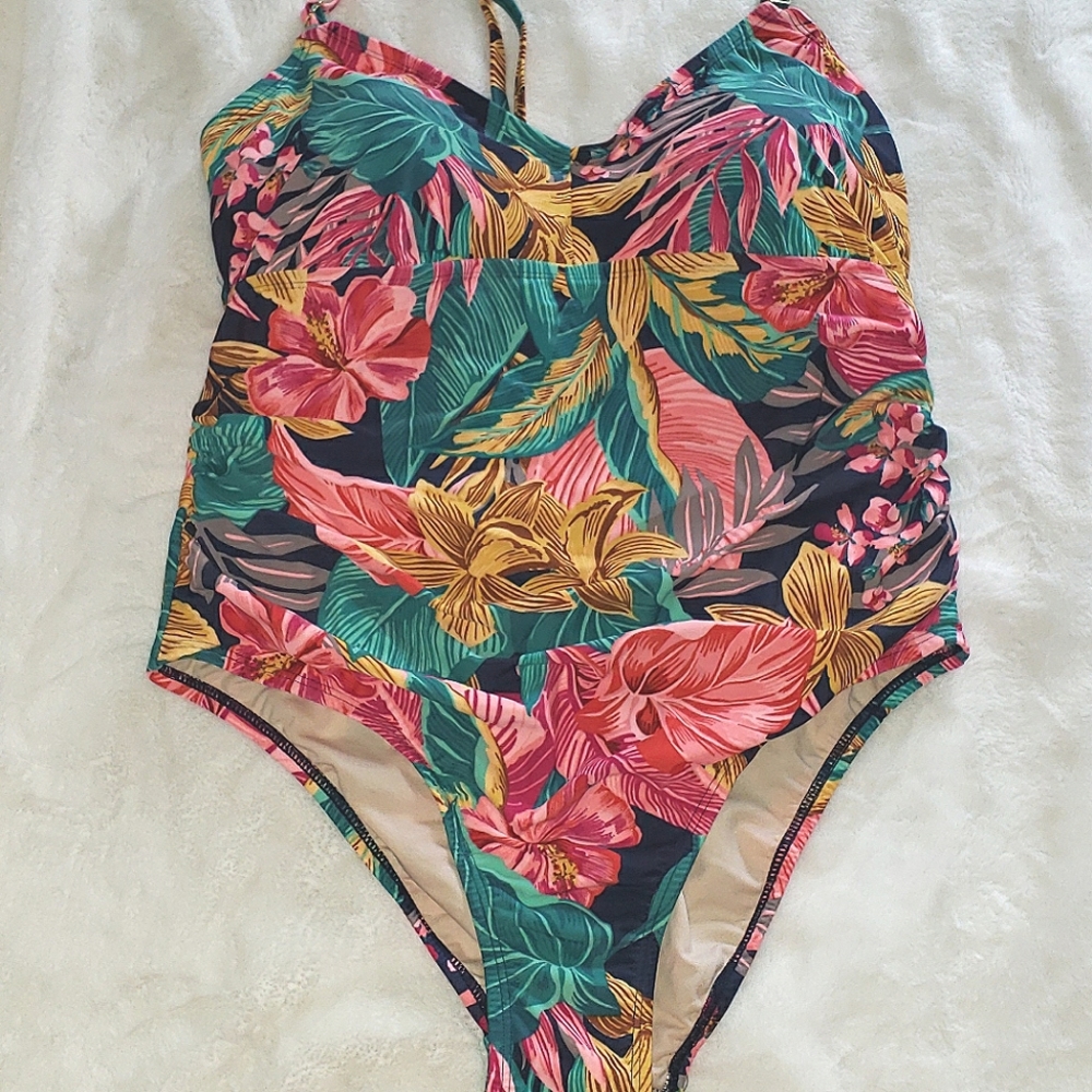 Kona Sol 1 piece Swimsuit 22